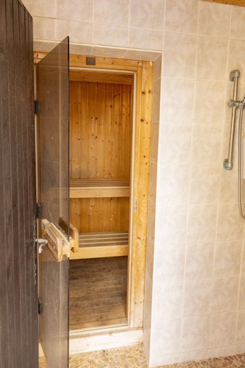 Image No.23-4 Bed Property for sale