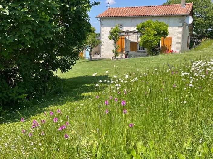 Image No.1-Chalet de 3 chambres à vendre à Charente