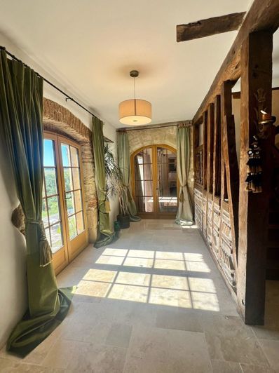 Image No.9-7 Bed House for sale