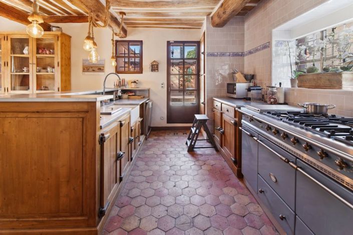 Image No.2-Maison de campagne de 4 chambres à vendre à Le Cannet-des-Maures