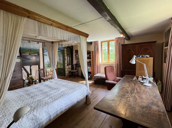 Image No.26-4 Bed House for sale