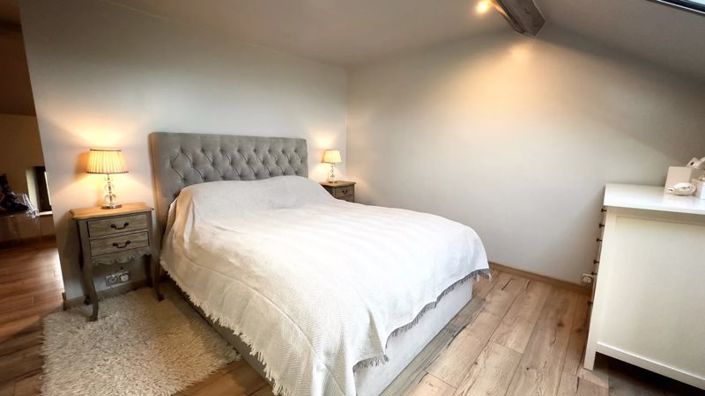 Image No.14-2 Bed House for sale