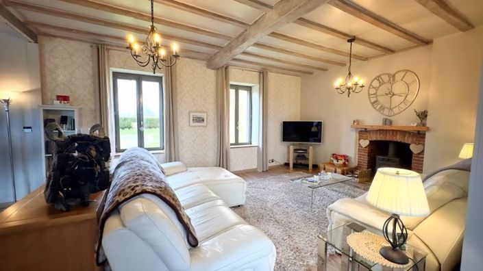 Image No.6-2 Bed House for sale