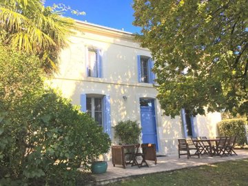 5 Bed House for sale