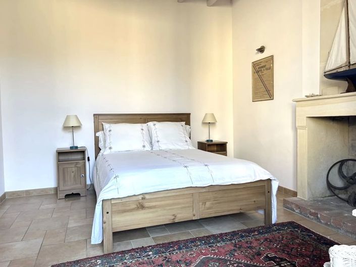 Image No.10-5 Bed House for sale