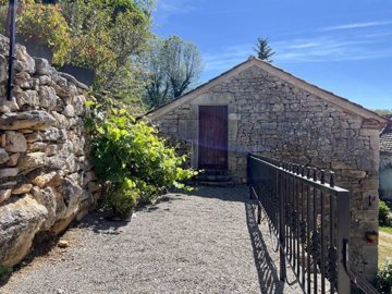 aa7668b18266a261ae4f7e5ef5bb1e48