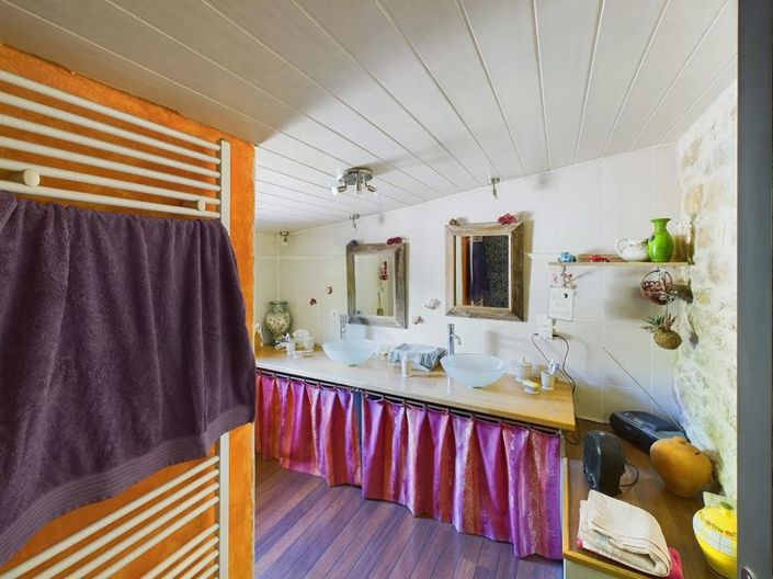 Image No.9-3 Bed House for sale