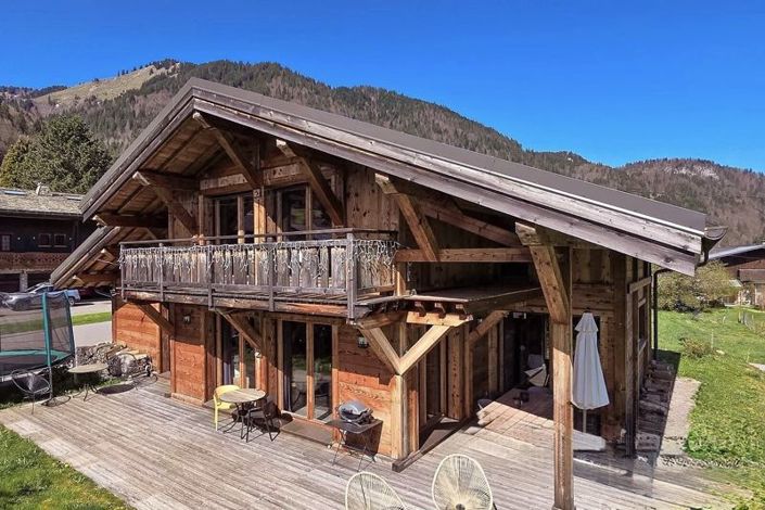 Image No.1-5 Bed Chalet for sale