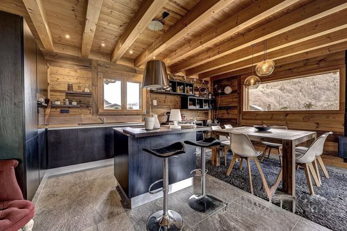 Image No.8-5 Bed Chalet for sale