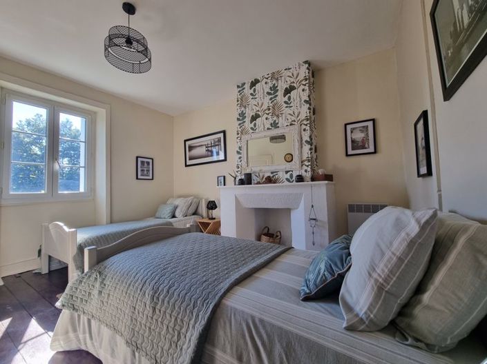 Image No.24-5 Bed House for sale