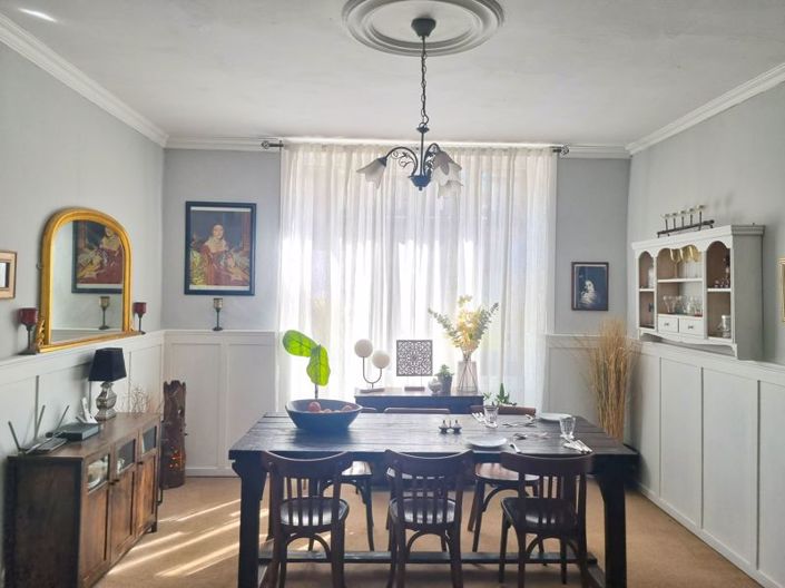 Image No.9-5 Bed House for sale