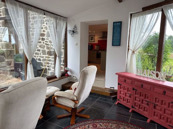 Image No.11-3 Bed House for sale