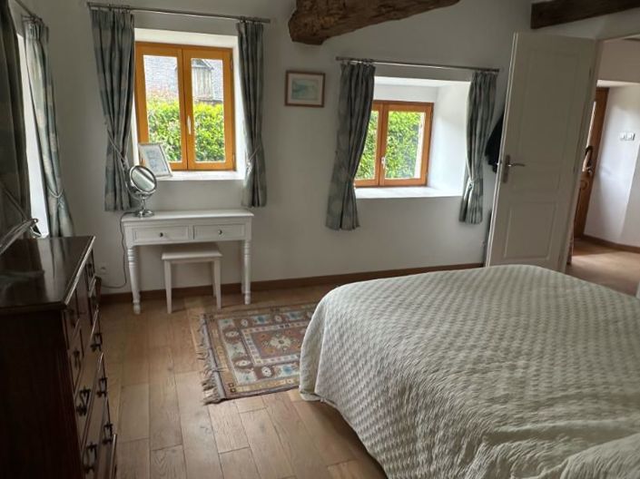 Image No.15-3 Bed House for sale