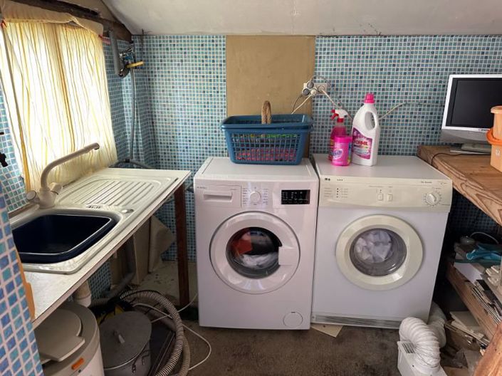 Image No.28-3 Bed House for sale