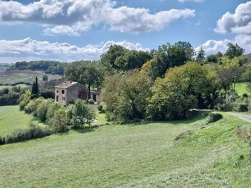 1 - Tarn, Country House