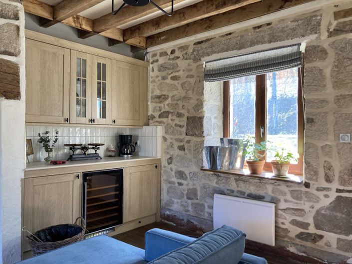 Image No.15-4 Bed Farmhouse for sale