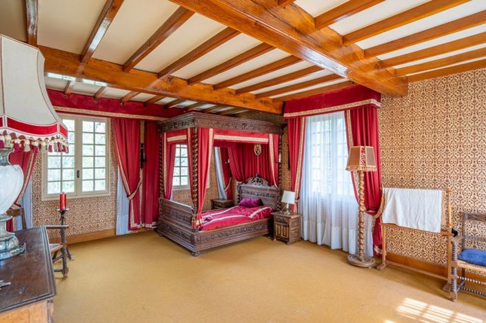 Image No.13-4 Bed Cottage for sale