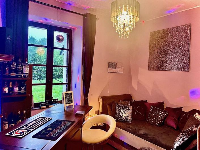 Image No.18-4 Bed House for sale