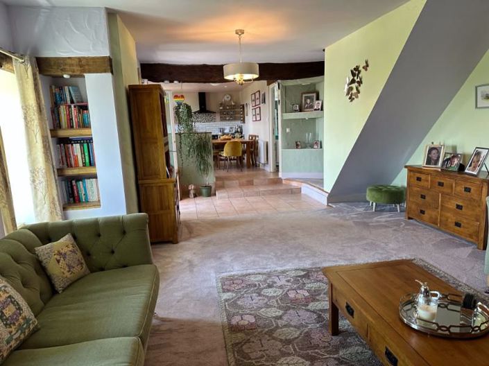 Image No.19-3 Bed House for sale