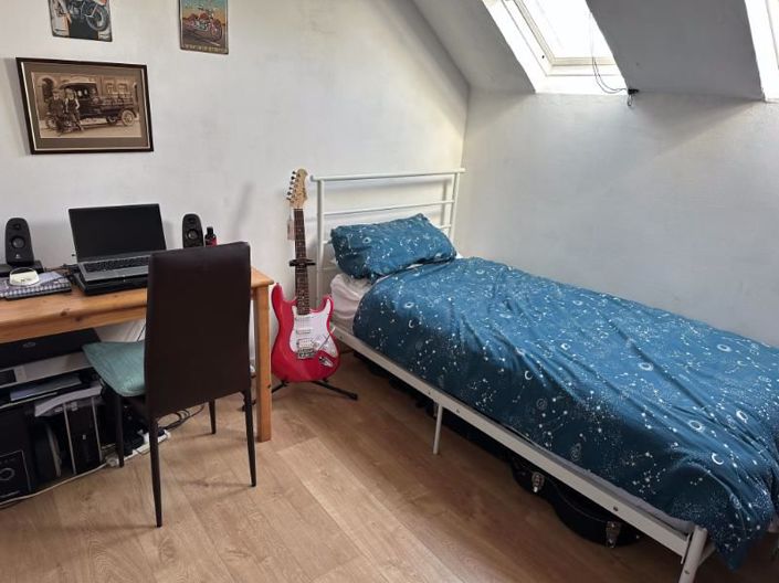 Image No.19-4 Bed House for sale