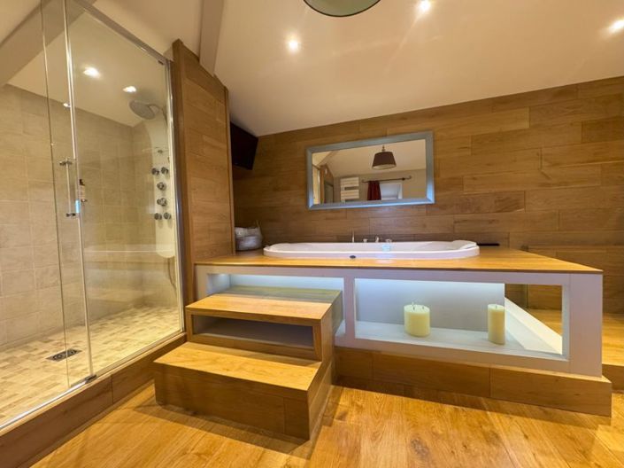 Image No.10-11 Bed Property for sale