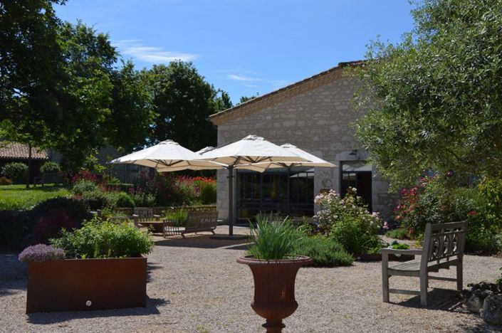 Image No.35-11 Bed Property for sale