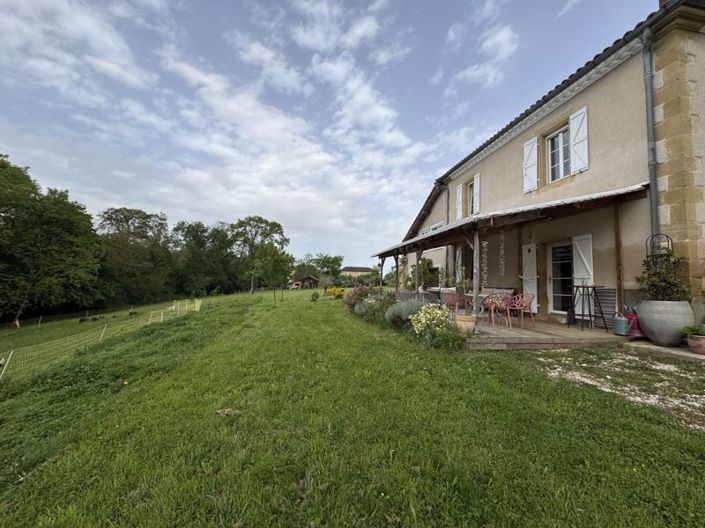 Image No.31-4 Bed Country House for sale