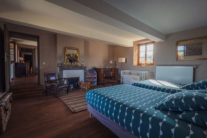 Image No.36-7 Bed House for sale