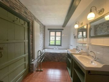 photo4263e5a3c8b0c3b587ad9dcc1aa0b379