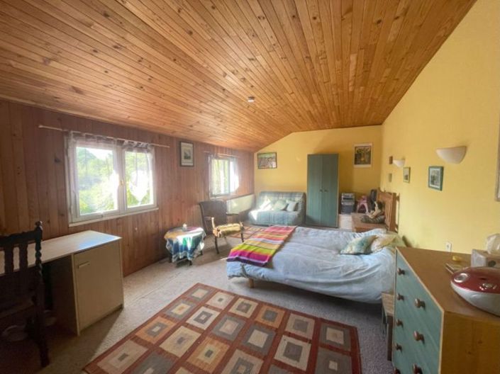 Image No.14-4 Bed Cottage for sale