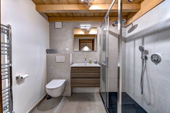 Image No.34-7 Bed House for sale