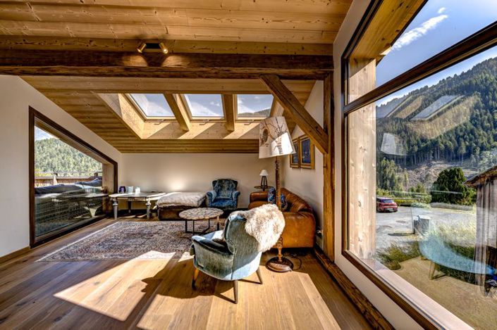 Image No.4-7 Bed House for sale