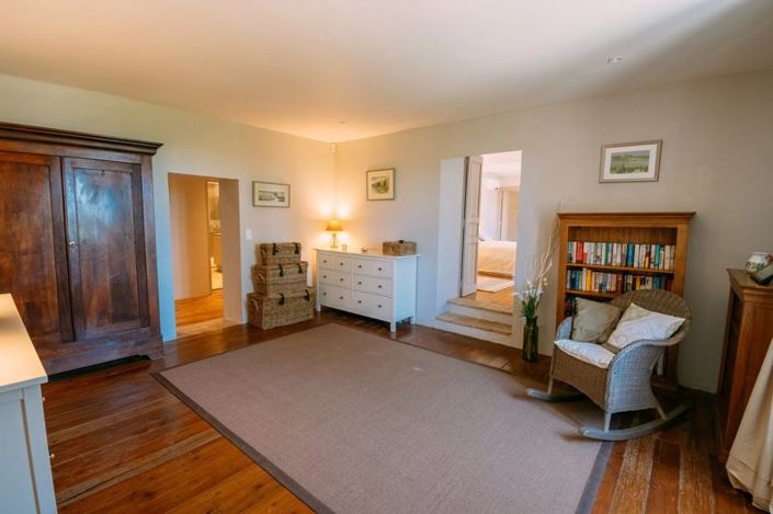 Image No.13-5 Bed House for sale