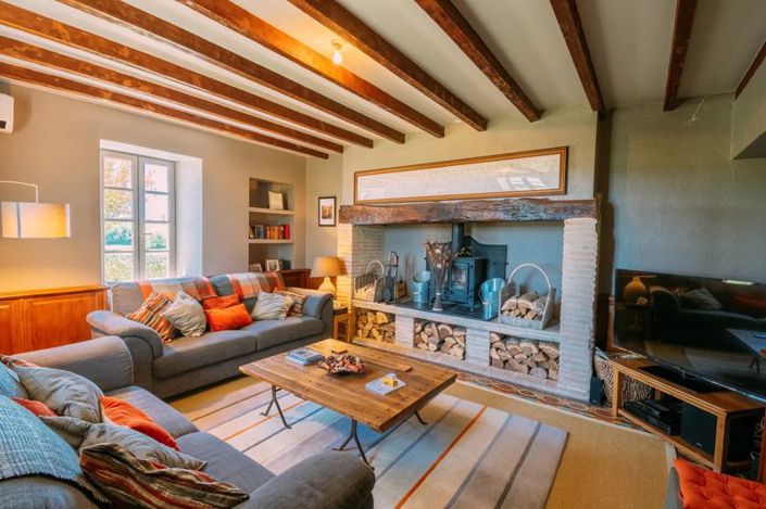 Image No.5-5 Bed House for sale