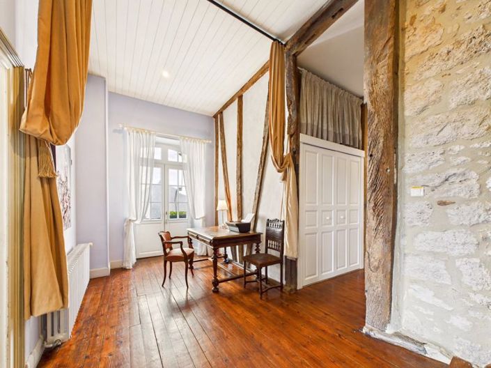 Image No.7-4 Bed House for sale