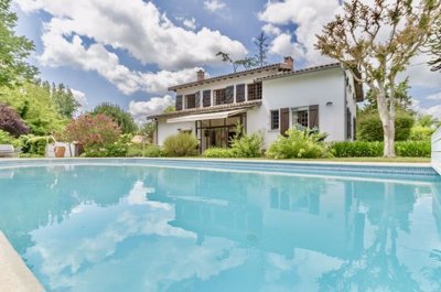 1 - Reyniès, Property