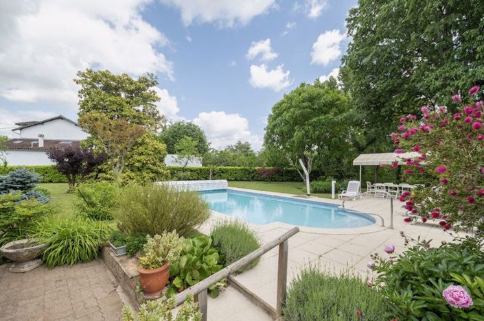 Image No.6-Propriété de 6 chambres à vendre à Reyniès