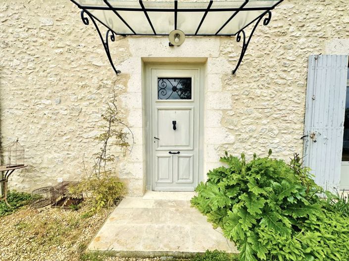 Image No.5-2 Bed Property for sale