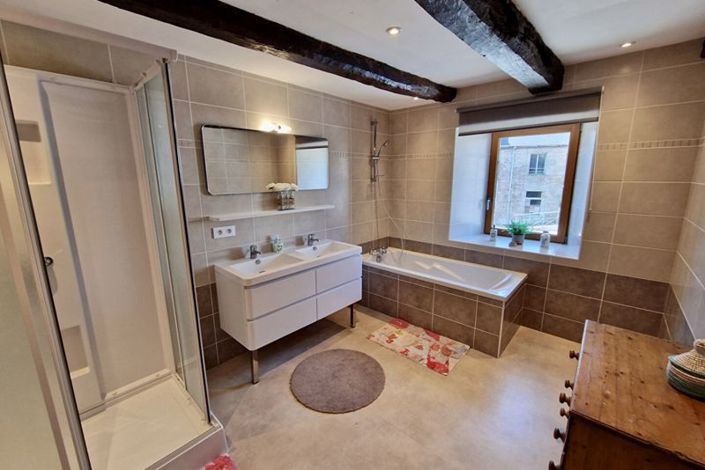 Image No.7-5 Bed Townhouse for sale