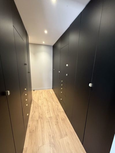 Image No.15-4 Bed Property for sale