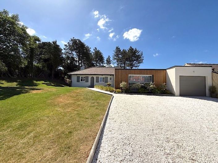 Image No.19-4 Bed Property for sale