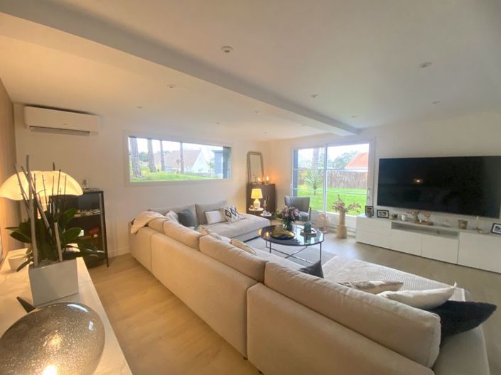 Image No.5-4 Bed Property for sale