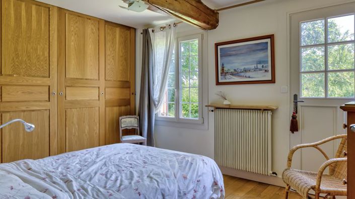 Image No.10-3 Bed House for sale