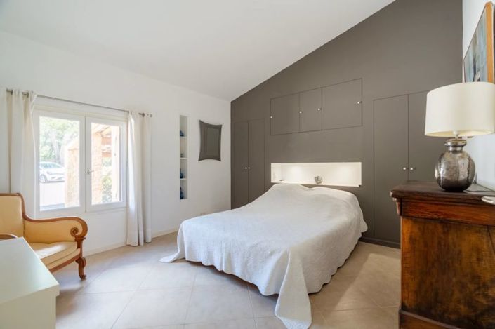 Image No.14-7 Bed House for sale