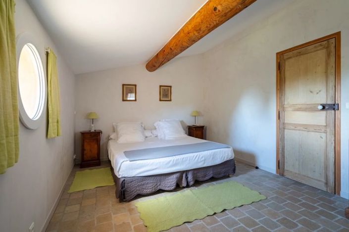 Image No.19-7 Bed House for sale