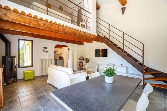 Image No.5-7 Bed House for sale