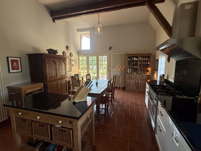 Image No.15-4 Bed House for sale