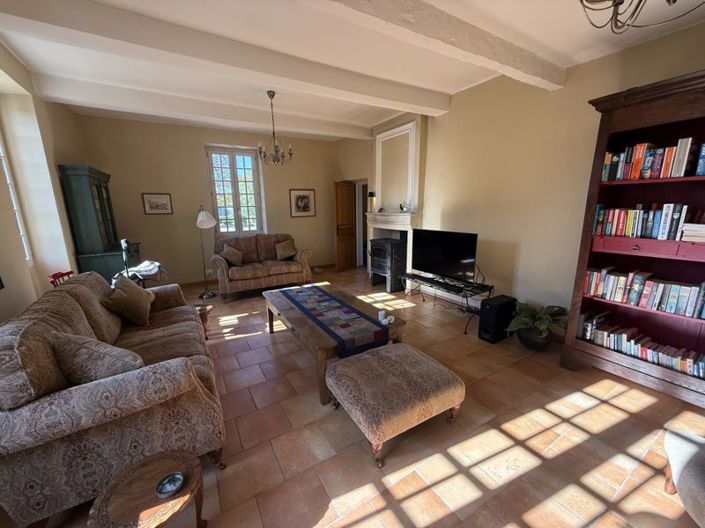 Image No.7-4 Bed House for sale