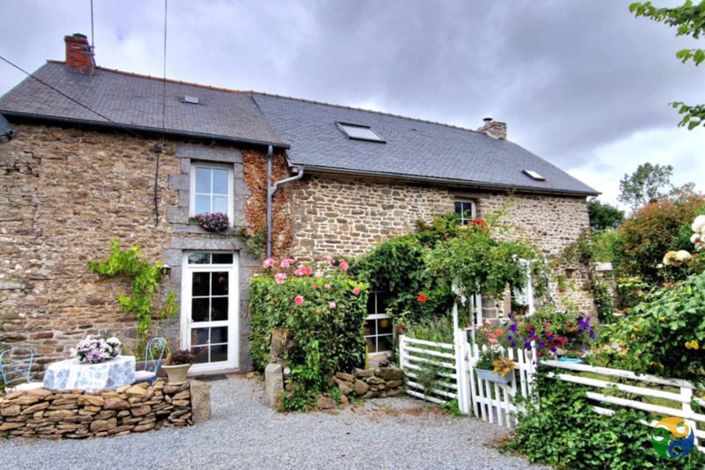 Image No.1-4 Bed Property for sale