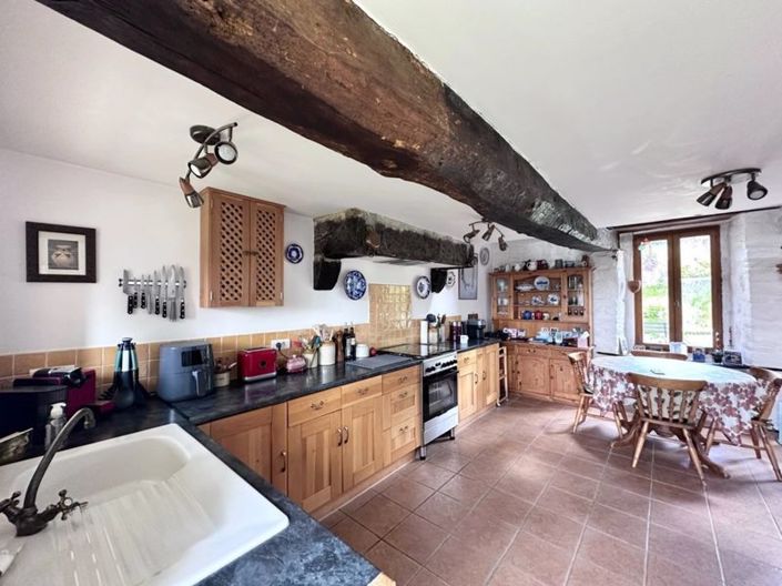 Image No.7-Maison de 5 chambres à vendre à Sourdeval